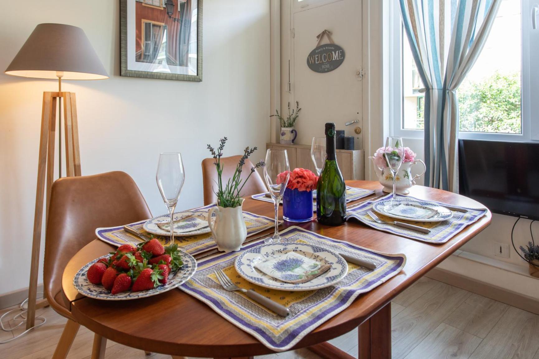 Boutique Apartment La Lavande Free Parking 10 Min Walk Nice Exterior photo